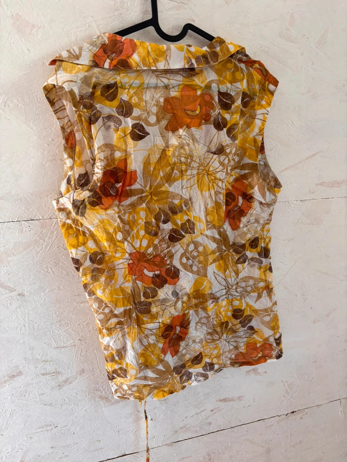 Zijden blouse zonder mouwen met ronde hals en bloemmotieven Affinités (Armand Thiery) Maat 42 (geschat) – photo 8